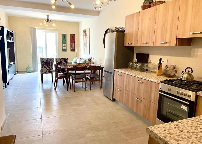 Deluxe Dream Għajnsielem